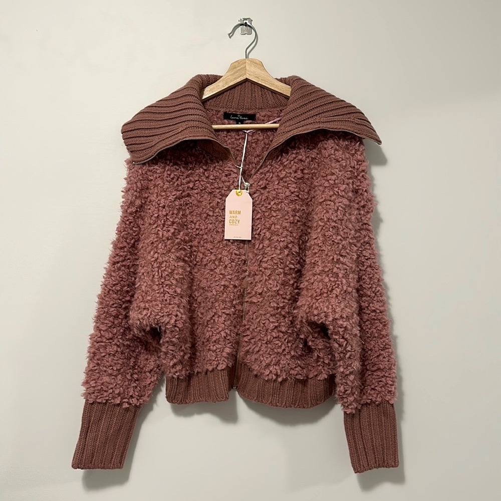 Love tree XL NWT zip up
